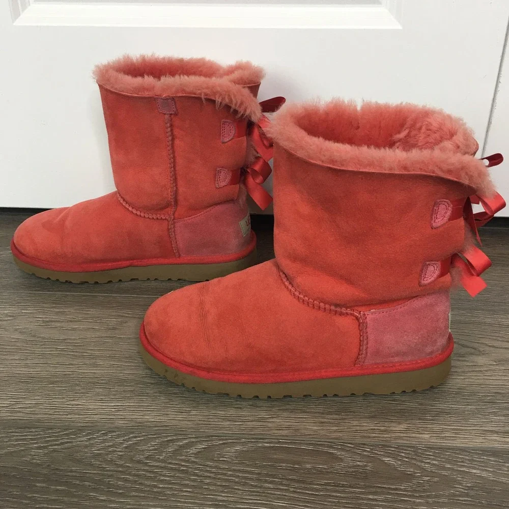Ugg Australia Bailey Bow Sheepskin Leather Winter Snow Boots Redwood Size 5